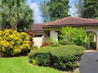 8553 Casa Del Lago #B, Boca Raton, FL 33433