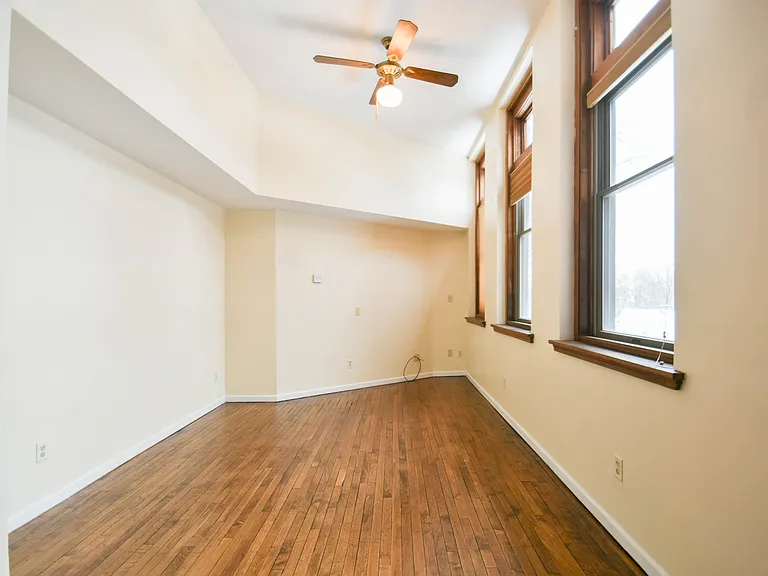 58 Woodley Ct #10 — Photo 10