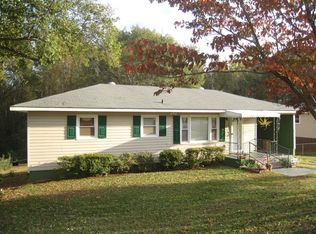 564 Owens Dr, Spartanburg, SC 29303