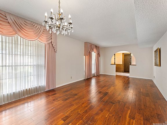 5th image of 3014 CHARTER ROCK ST