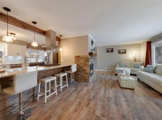 3931 Leslee Curv, Excelsior, MN 55331