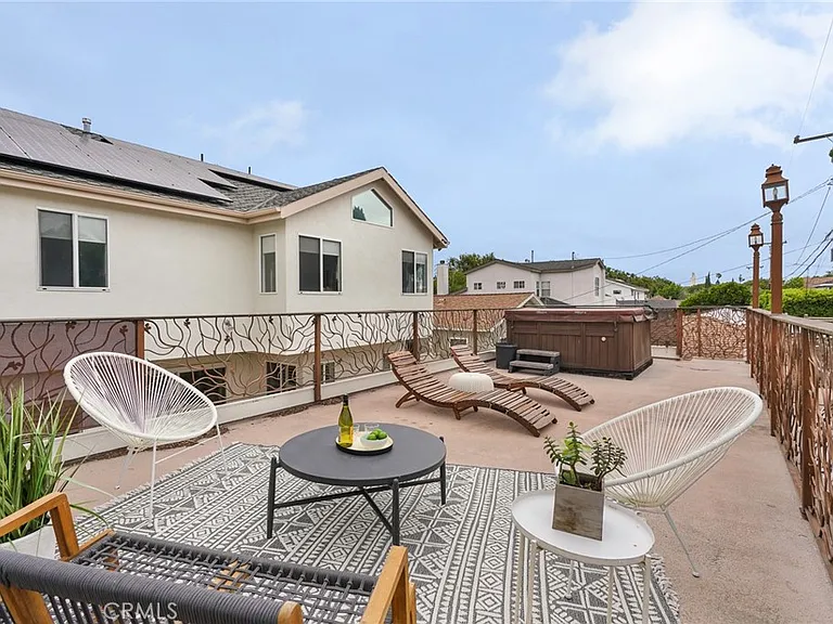 11060 Wagner St — Photo 36