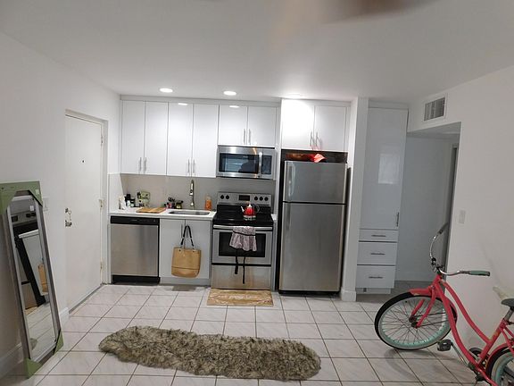 2nd image of 1777 Michigan Ave APT 308