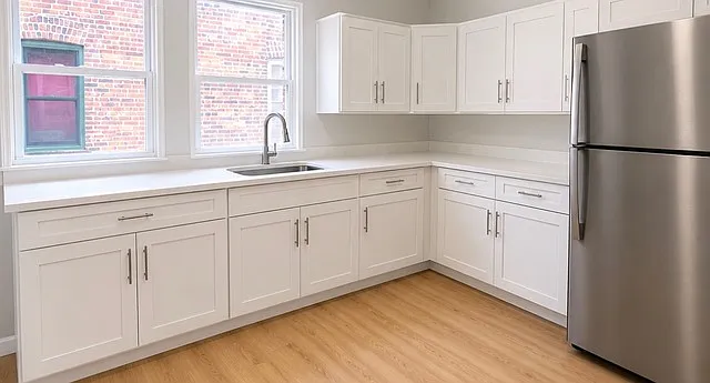 8146 S Maryland Ave #3N — Photo 2