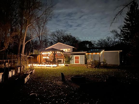 3rd image of 125 Pleasant Ln E