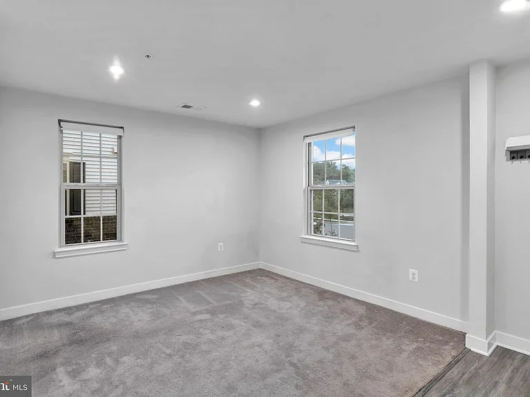 14737 Earl Mitchell Ave #E — Photo 16