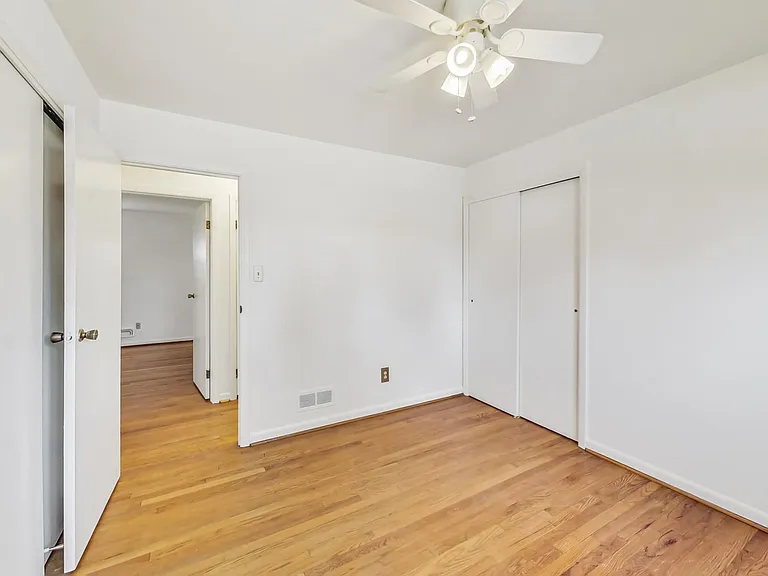 1208 Pinewood Dr — Photo 23