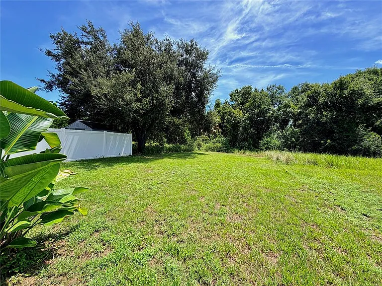 7838 Carriage Pointe Dr — Photo 31