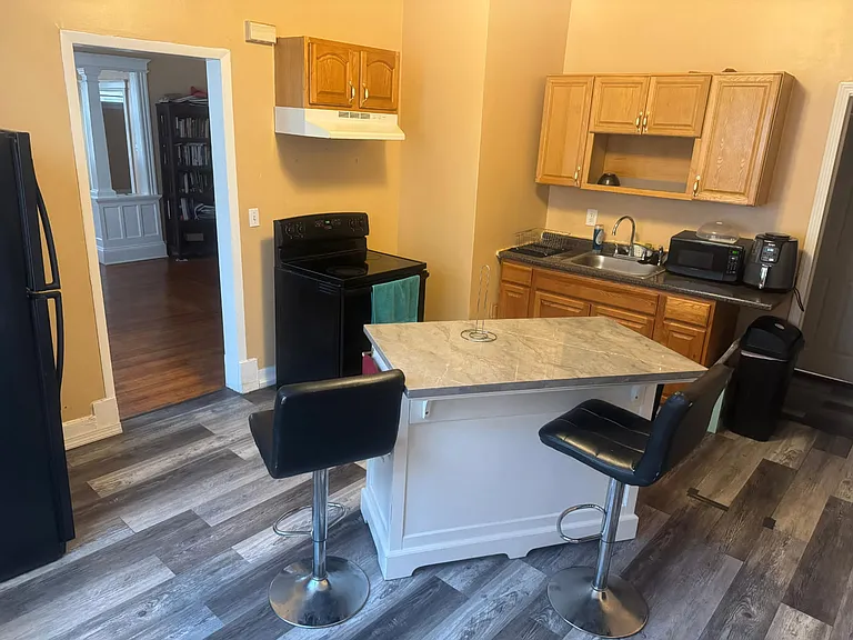 19 Westland St #3 — Photo 6