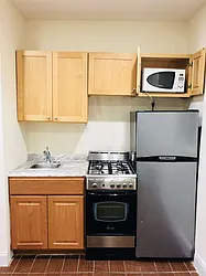 Rented by Kahen Properties