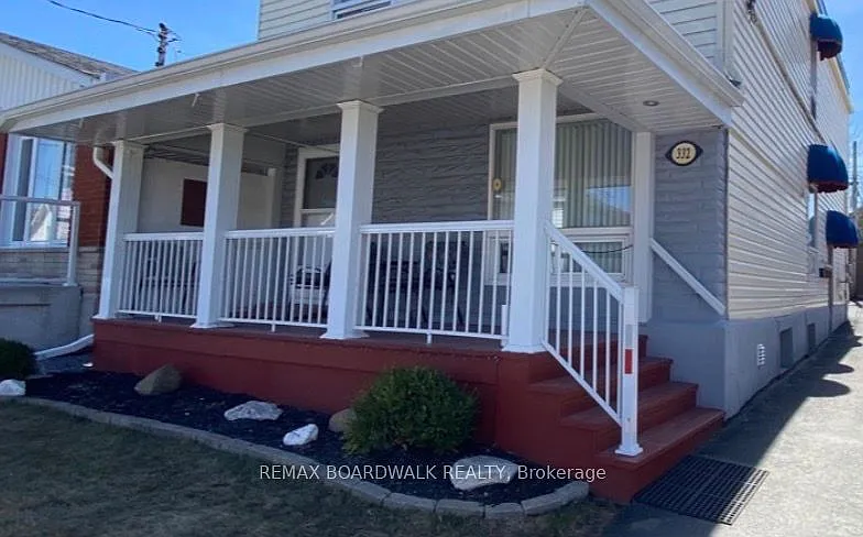 3 bed, $2,600 — Photo 3