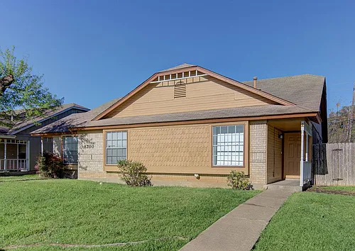 8200 W Gate Blvd #A Photo 1 8200 W Gate Blvd #A Photo 1