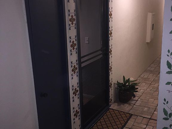 2nd image of 2700 Melendy Dr APT 9