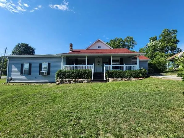 111 W High St, Willow Springs, MO 65793
