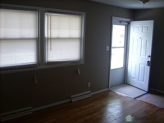 3rd image of 1220 Prigge Ave