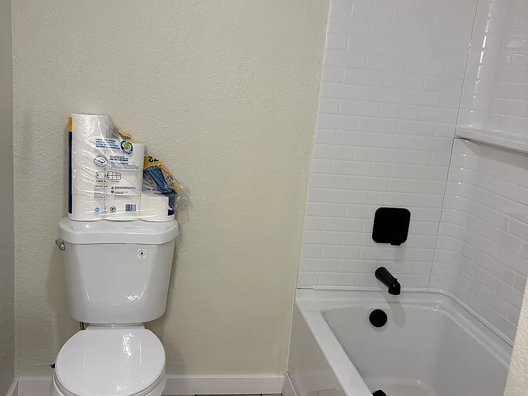 1460 Cascade Dr — Photo 12