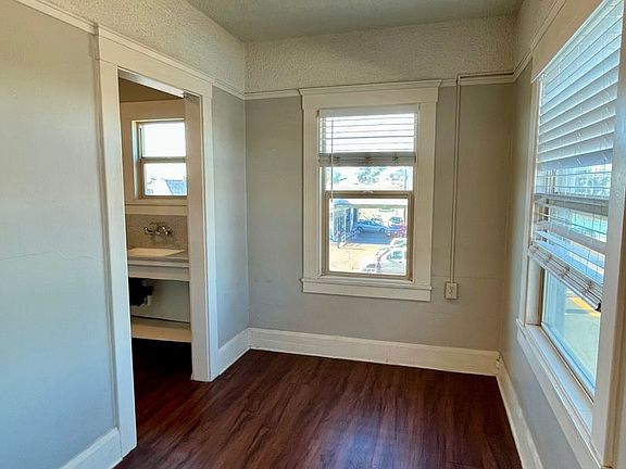 4th image of 109 University Ave APT 7