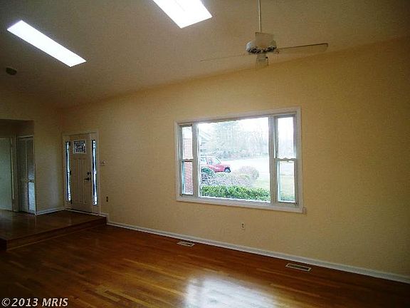 4th image of 2409 Wittington Blvd
