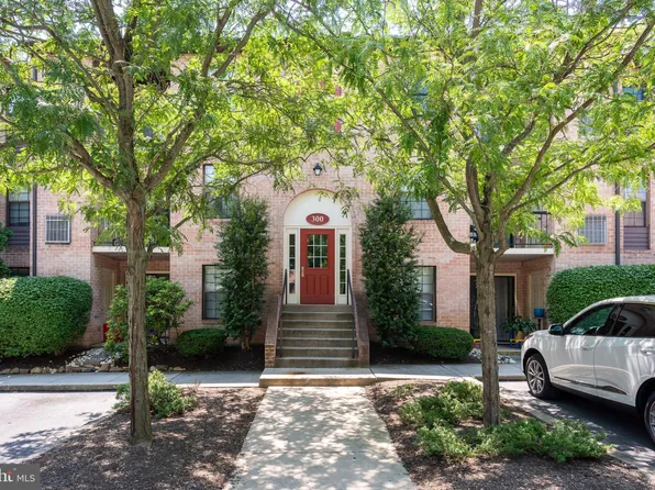 322 Washington Pl, Wayne, PA 19087