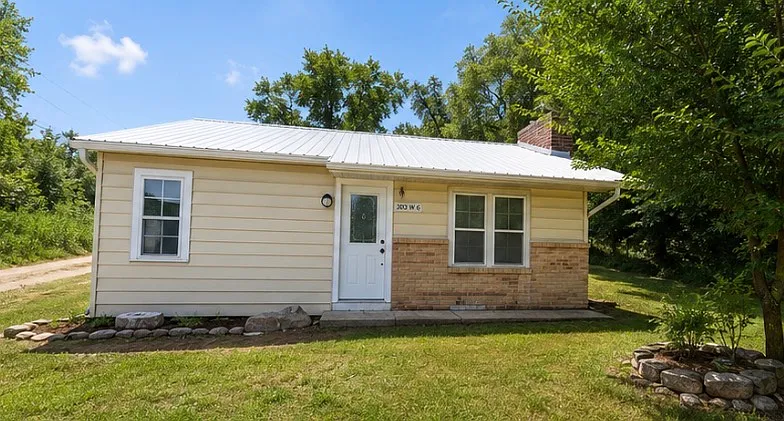 2 bed, 672 sqft, $850 — Photo 1