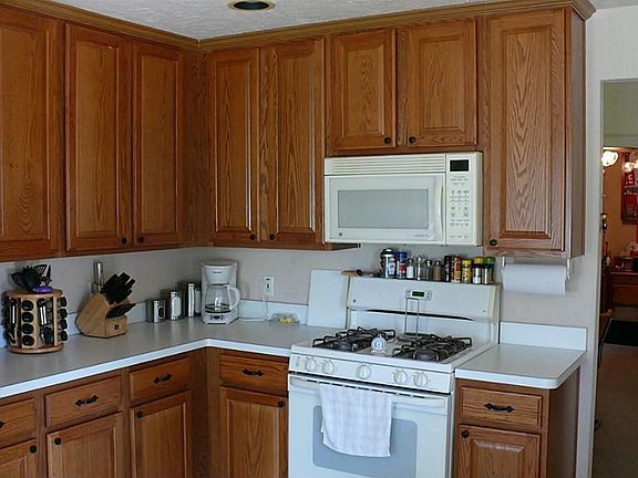 5th image of 6219 Fawnlake Dr