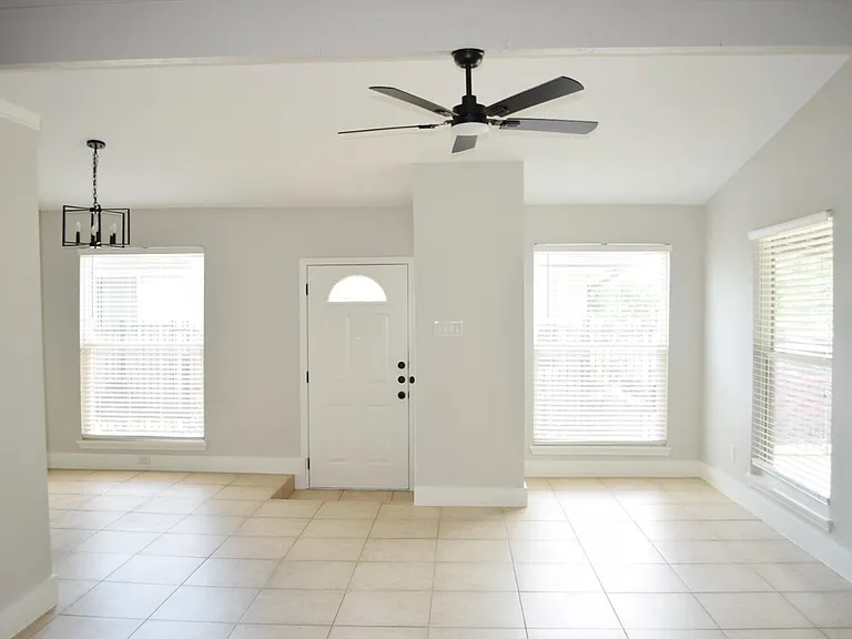 2324 Peppermill Rd — Photo 8