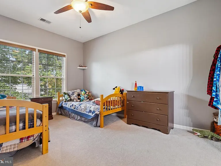 17205 Dewpoint Pl — Photo 33