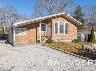 45 School St, Hampton Bays, NY 11946