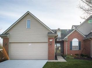 2766 Ambassador Dr, Ypsilanti, MI 48198