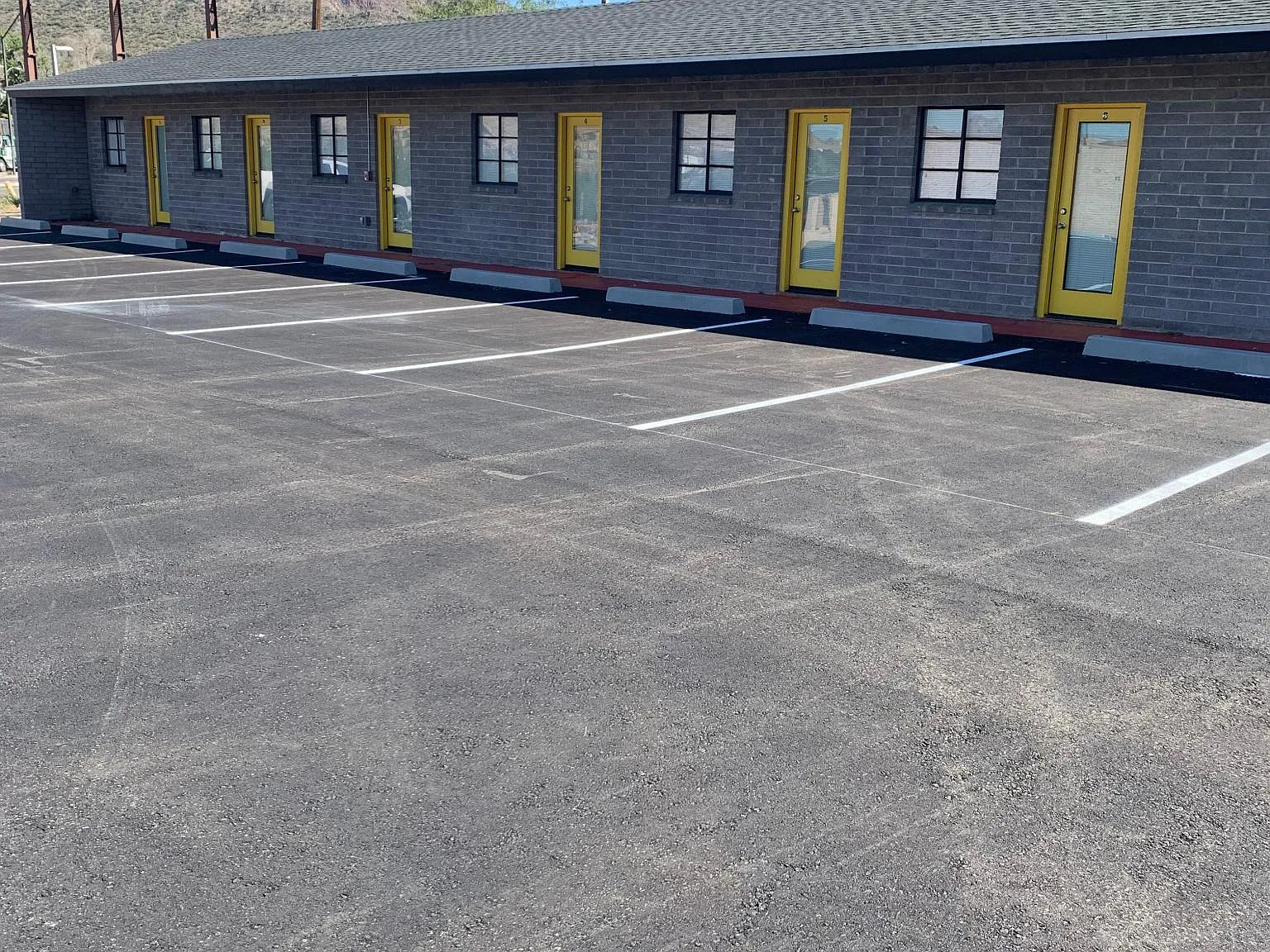 825 W US Highway 60 — Photo 2