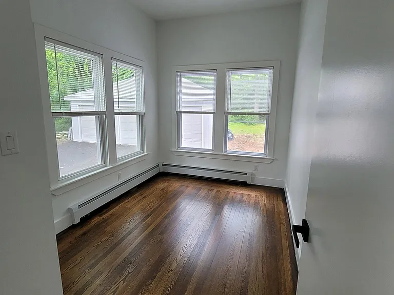 682 Whitney Ave #1 — Photo 13