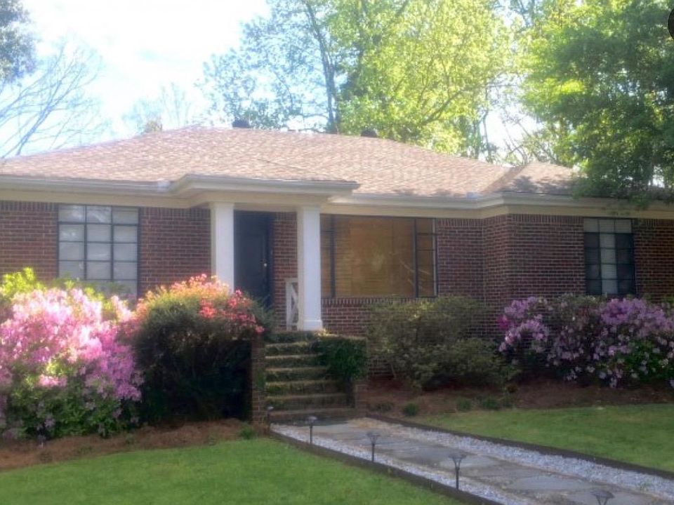 Entry Porch 