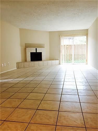 1st image of 10555 Turtlewood Ct Unit 116
