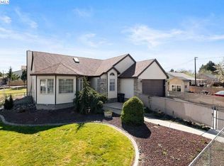 4315 W Rio Grande Ave, Kennewick, WA 99336