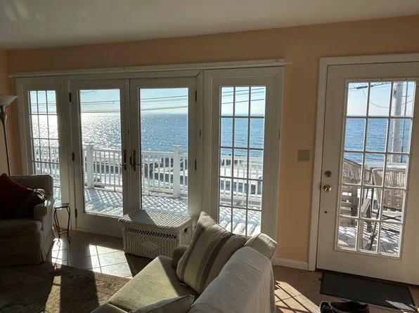 2230 Fairfield Beach Rd, Fairfield, CT 06824