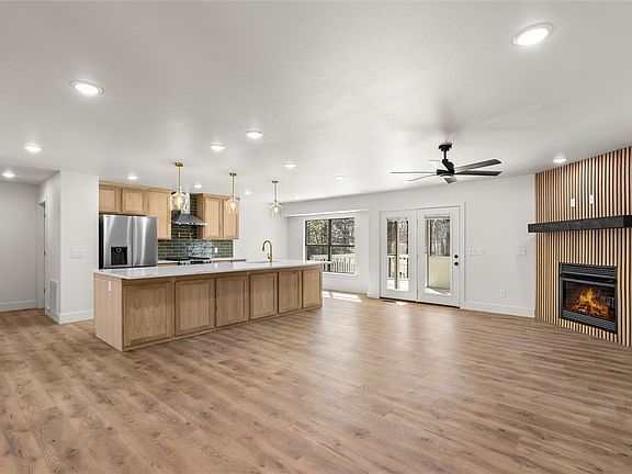 4th image of 9 Thirsk Ln