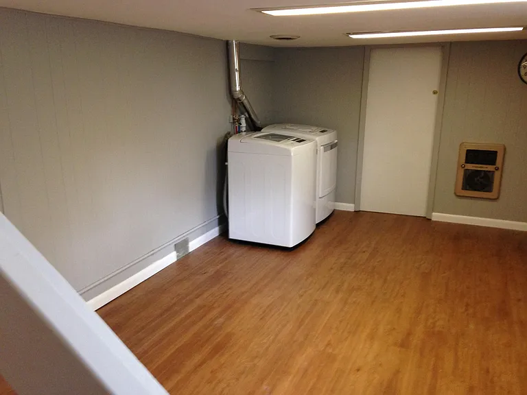 406 Utica St #1 — Photo 9