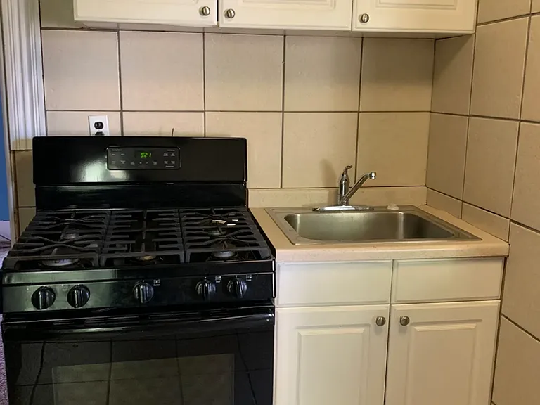 520 S 2nd St — Photo 10