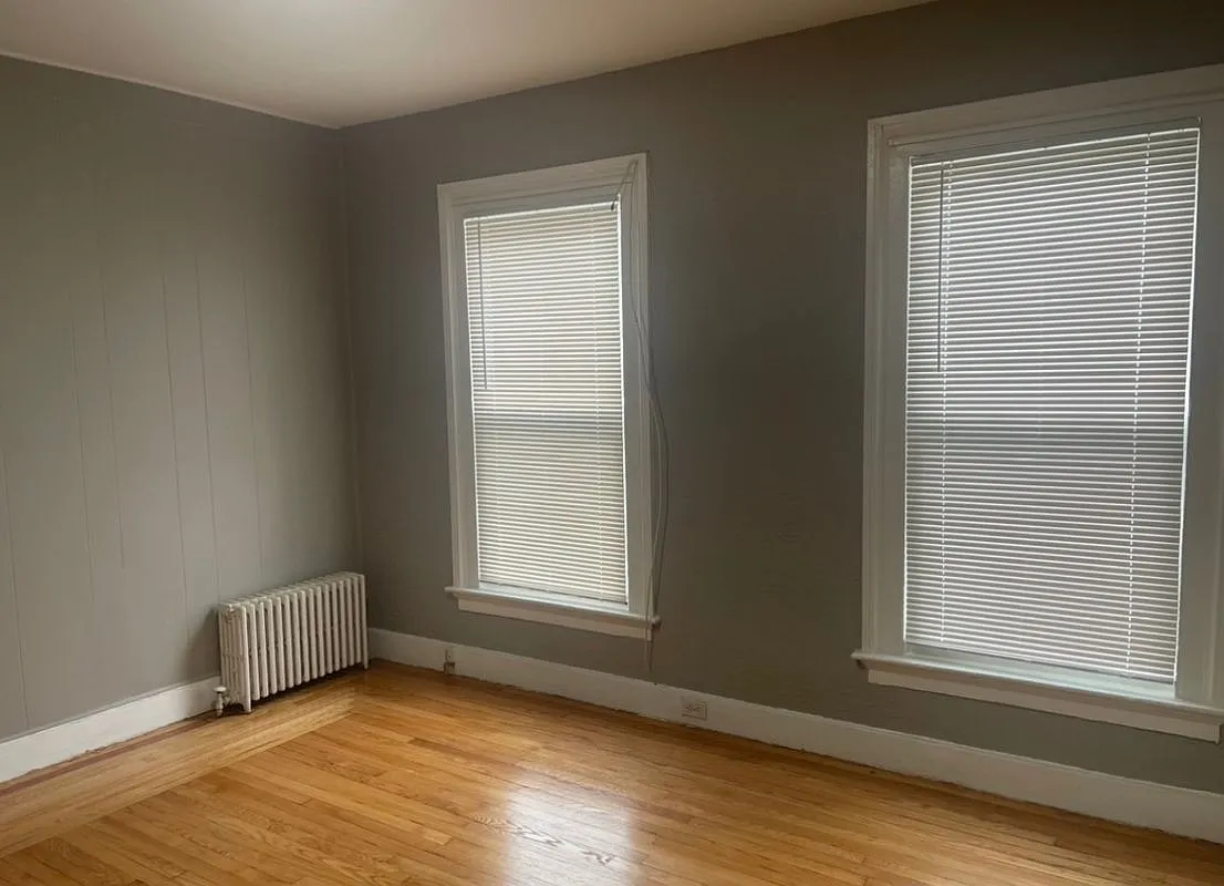 2 bed, 1.0 bath, 1050 sqft, $2,100 — Photo 4