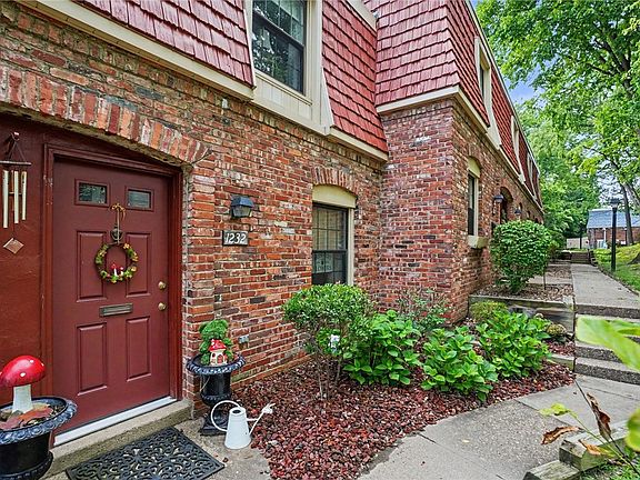 2nd image of 1232 Pennsbury Blvd