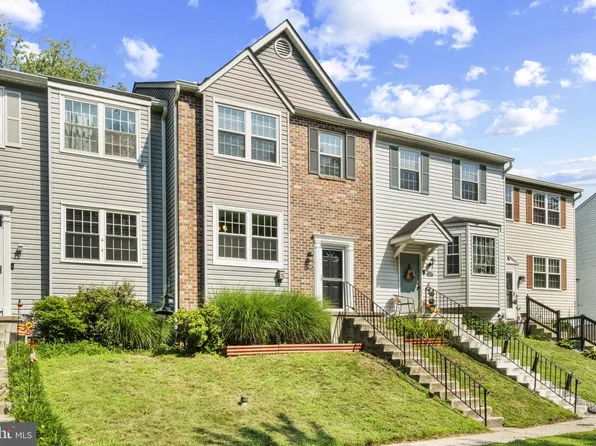 7805 Leonardo Ct, Pasadena, MD 21122