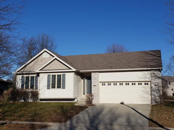 541 Aztalan Dr, Madison, WI 53718