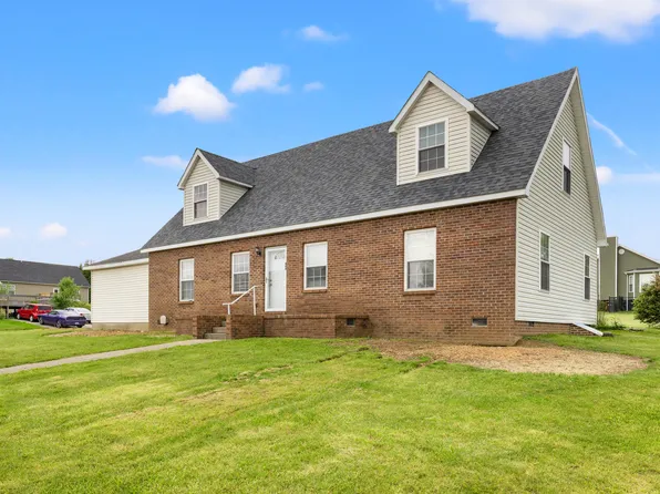 409 E Classic Village Ln, Mount Sterling, KY 40353
