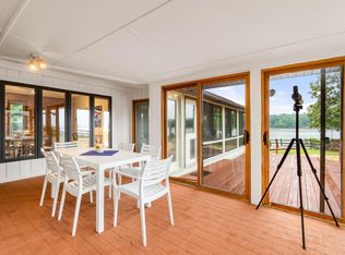 64 S Shore Rd, Elkton, MD 21921