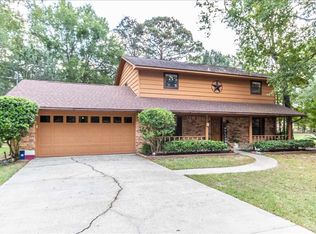 6152 Burdine St, Orange, TX 77632