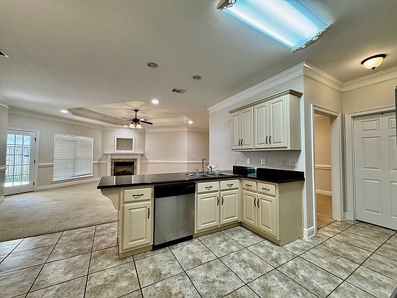 5th image of 5544 Fairfield Pl