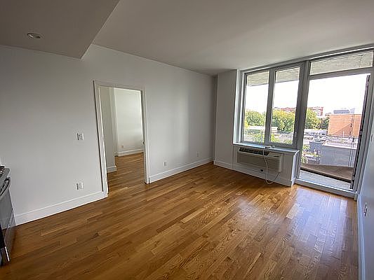 3rd image of 1243 Atlantic Ave #505A