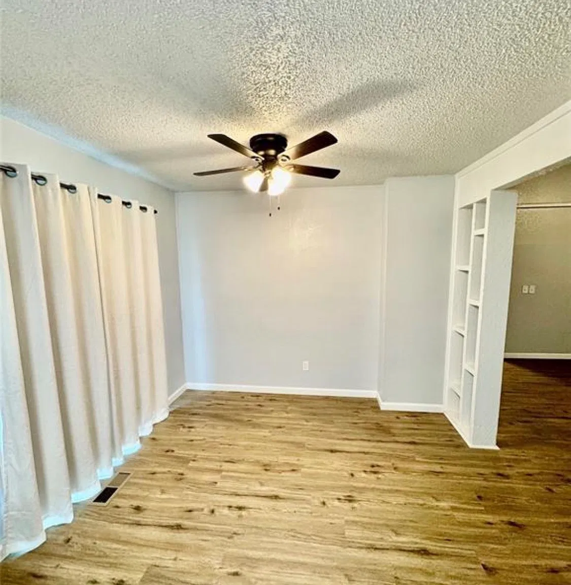 3 bed, 1456 sqft, $1,650 — Photo 2