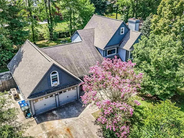 122 Kingswood Dr, Huntsville, AL 35806