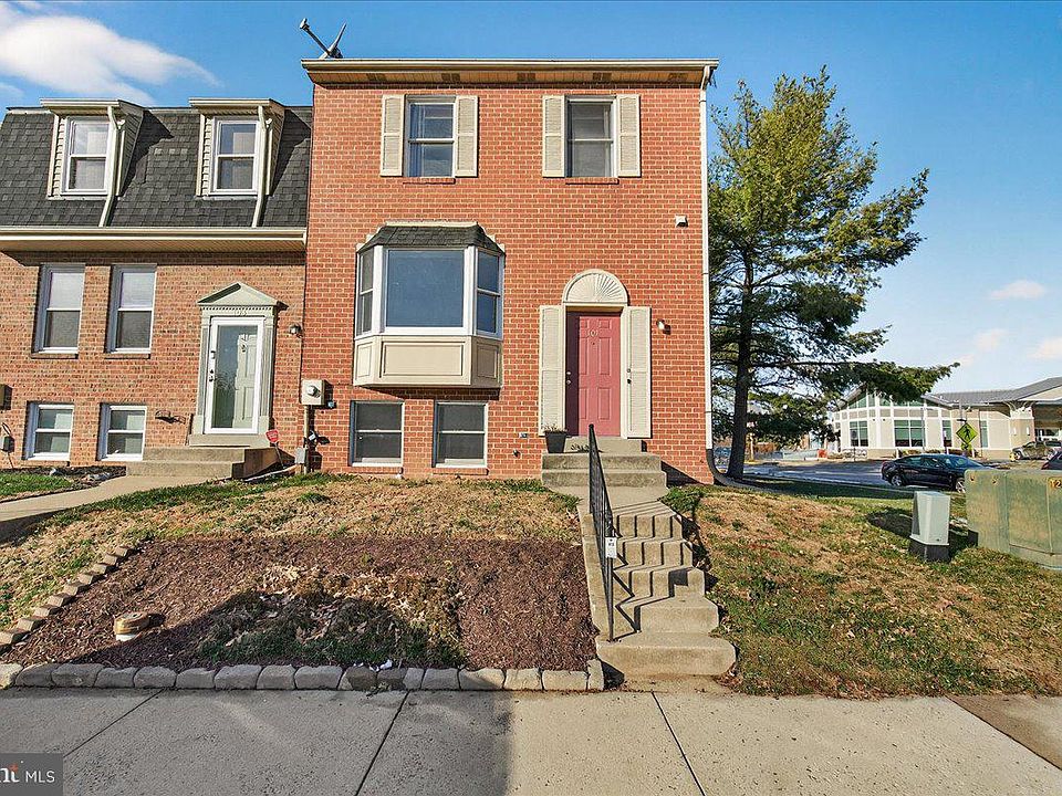1st image of 101 Grantham Ct